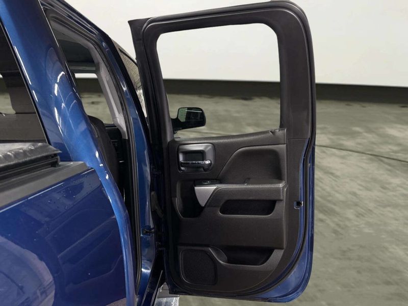 2018 Chevrolet Silverado 1500 LTZ Z71 4x4 4dr Double Cab 6.5 ft. SB - 23012855 - 16