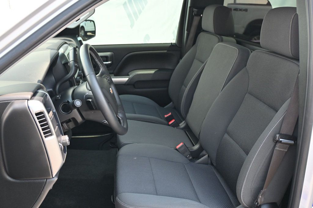 2018 Chevrolet Silverado 1500 LT photo 12