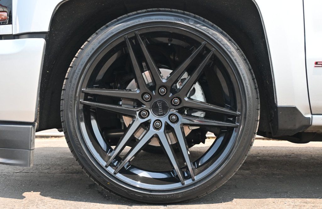 2018 Chevrolet Silverado 1500 LT photo 5