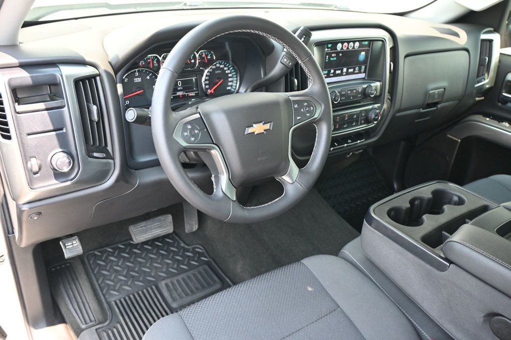 2018 Chevrolet Silverado 1500 LT photo 6