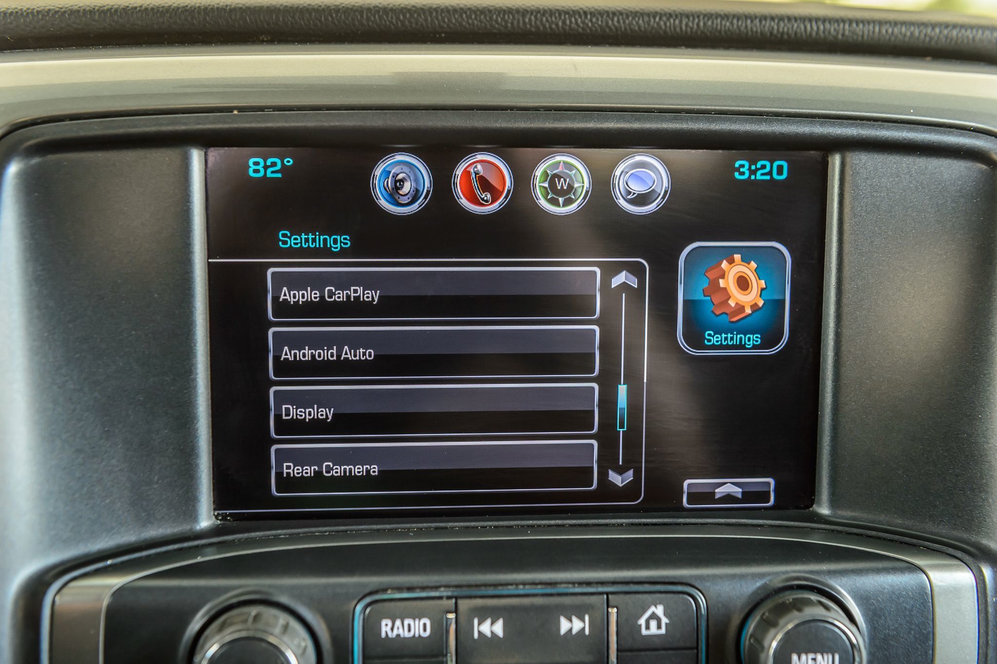 2018 Chevrolet Silverado 1500 LT photo 20