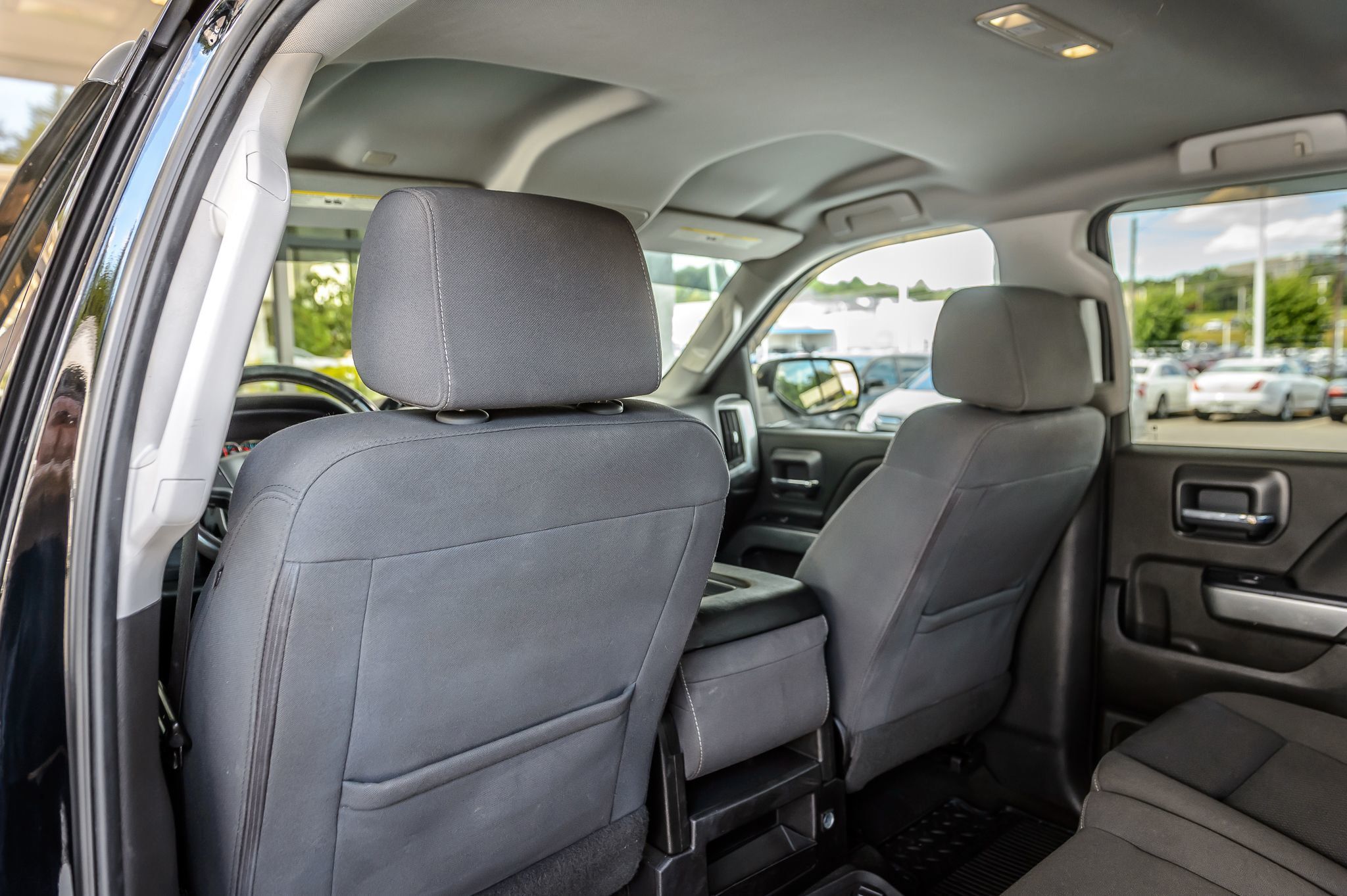2018 Chevrolet Silverado 1500 LT photo 36
