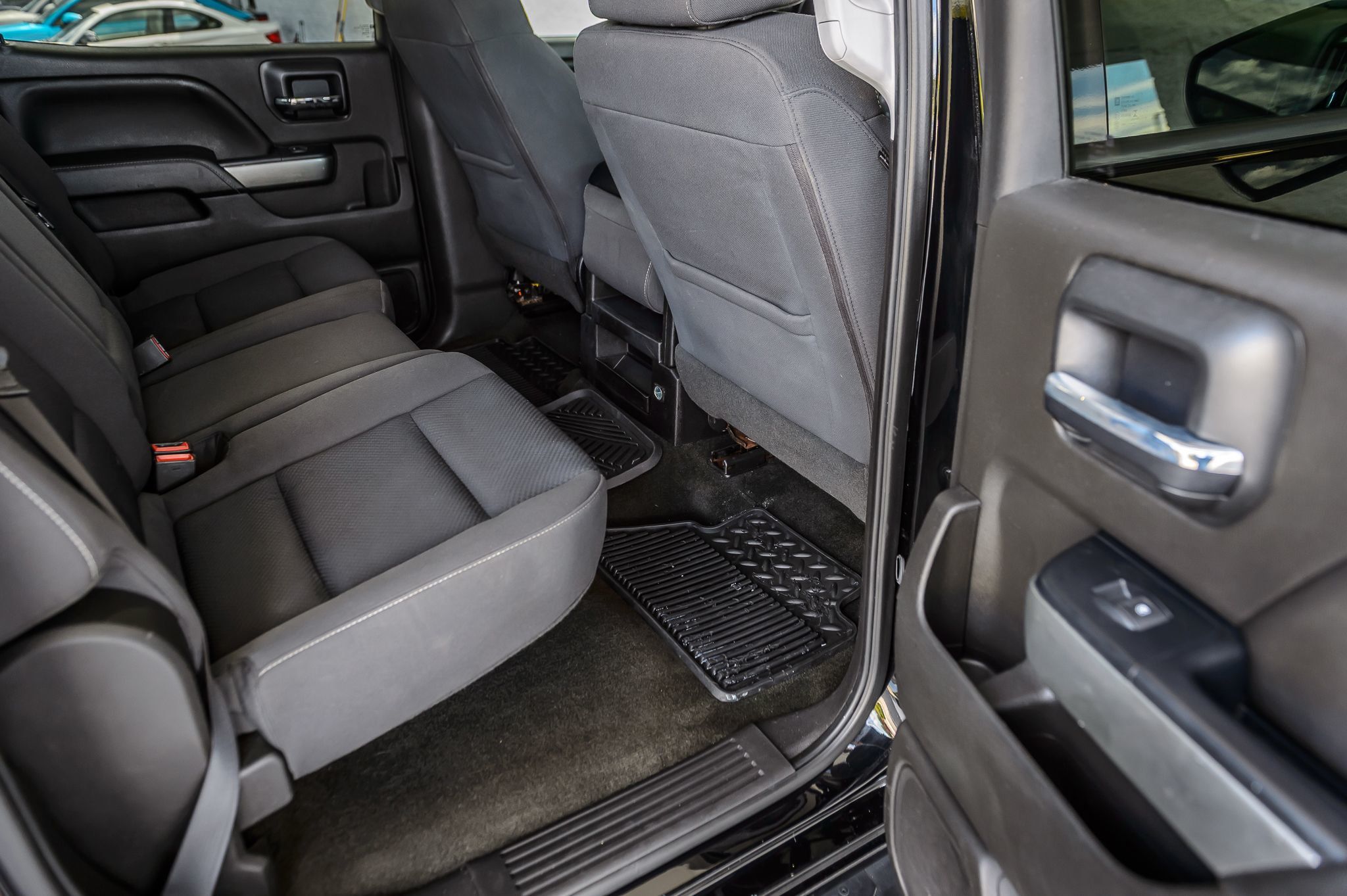 2018 Chevrolet Silverado 1500 LT photo 38