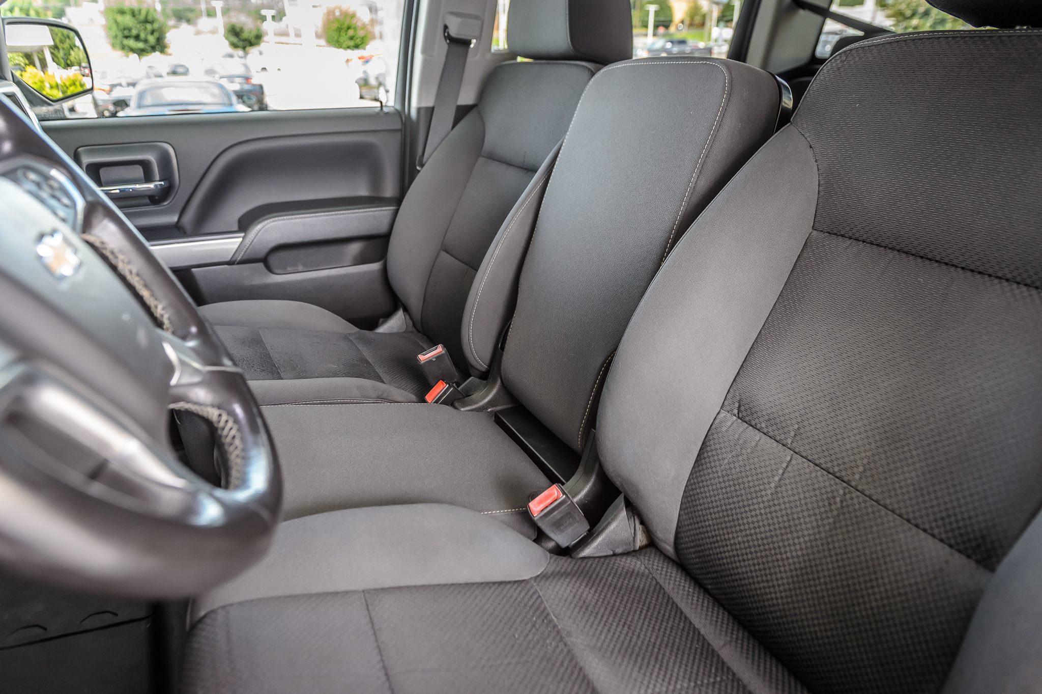 2018 Chevrolet Silverado 1500 LT photo 41