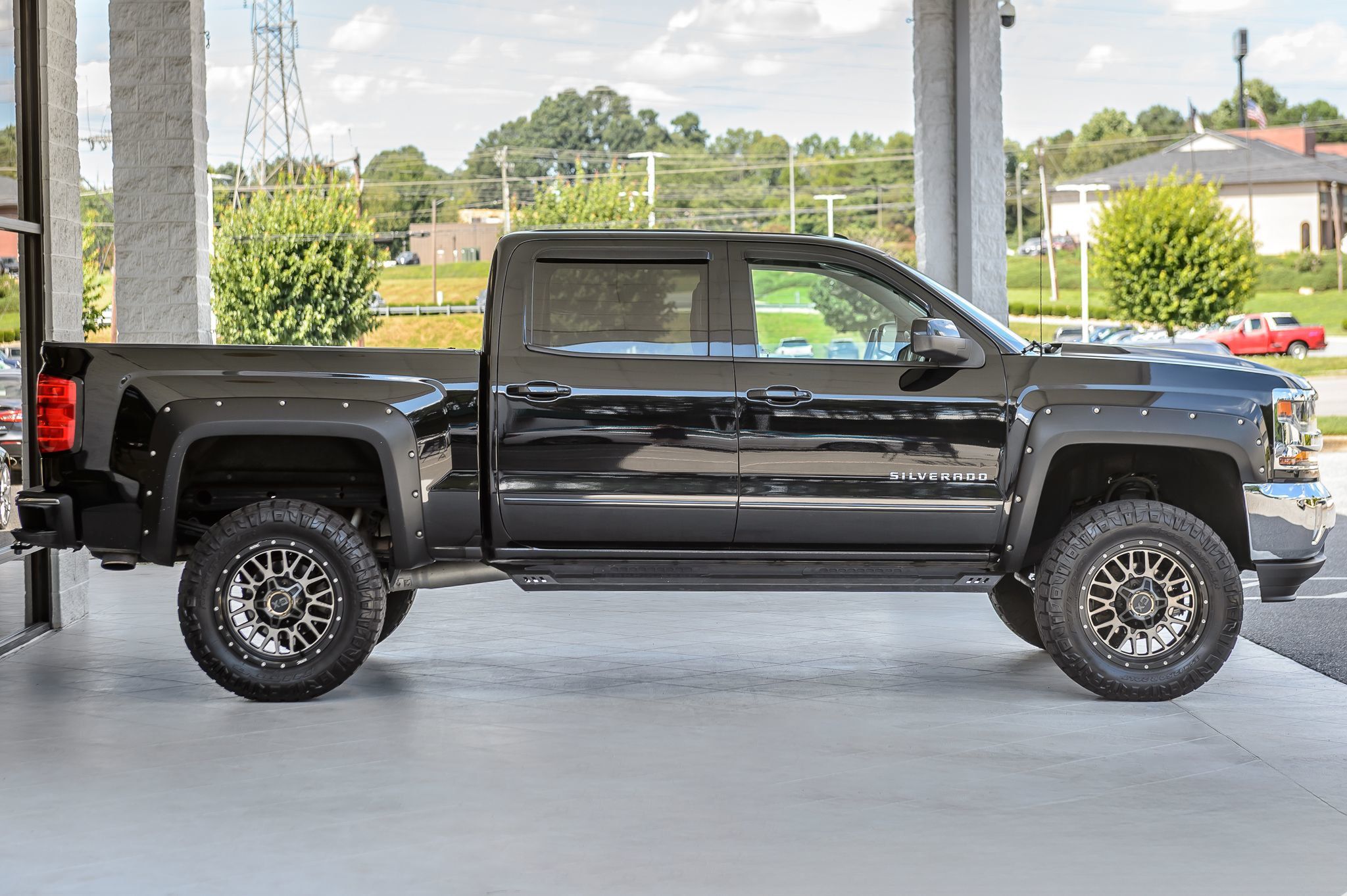 2018 Chevrolet Silverado 1500 LT photo 47