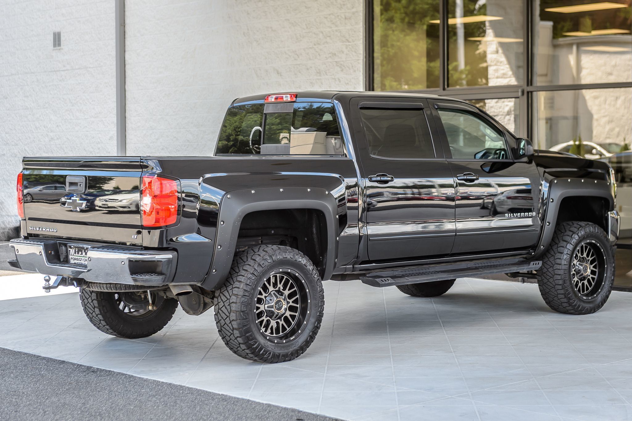 2018 Chevrolet Silverado 1500 LT photo 8