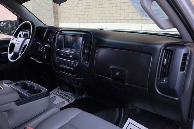 2018 Chevrolet Silverado 1500 W/T - 23043499 - 18