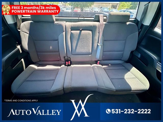 2018 Chevrolet Silverado 1500 Crew Cab LT Pickup 4D 5 3/4 ft - 22939006 - 33