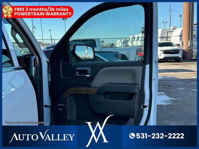 2018 Chevrolet Silverado 1500 Crew Cab LTZ Pickup 4D 5 3/4 ft - 22968271 - 17