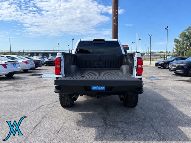 2018 Chevrolet Silverado 1500 Crew Cab Z71 LT Pickup 4D 5 3/4 ft - 23083906 - 17
