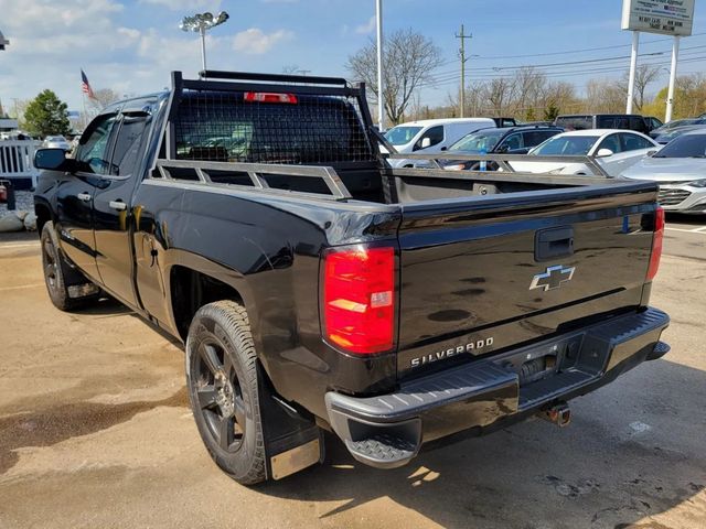 2018 Chevrolet Silverado 1500 Double Cab Custom Pickup 4D 6 1/2 ft - 23031803 - 4