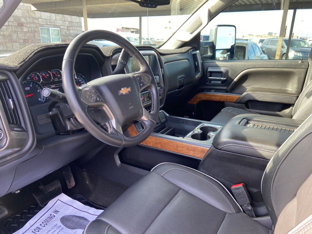 2018 Chevrolet Silverado 2500HD 4WD Crew Cab 153.7" High Country - 22153355 - 14