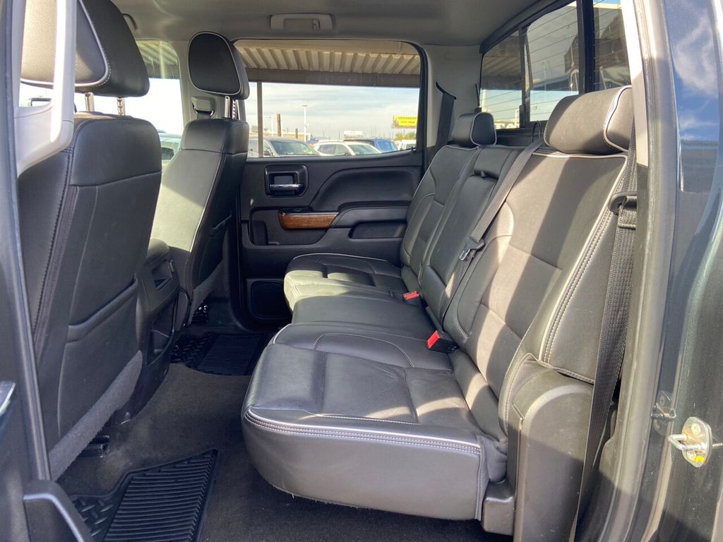 2018 Chevrolet Silverado 2500HD 4WD Crew Cab 153.7" High Country - 22153355 - 18