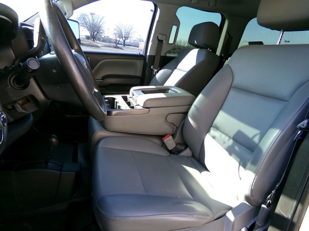 2018 Chevrolet Silverado 2500HD 4WD Crew Cab 167.7" Work Truck - 22981579 - 18