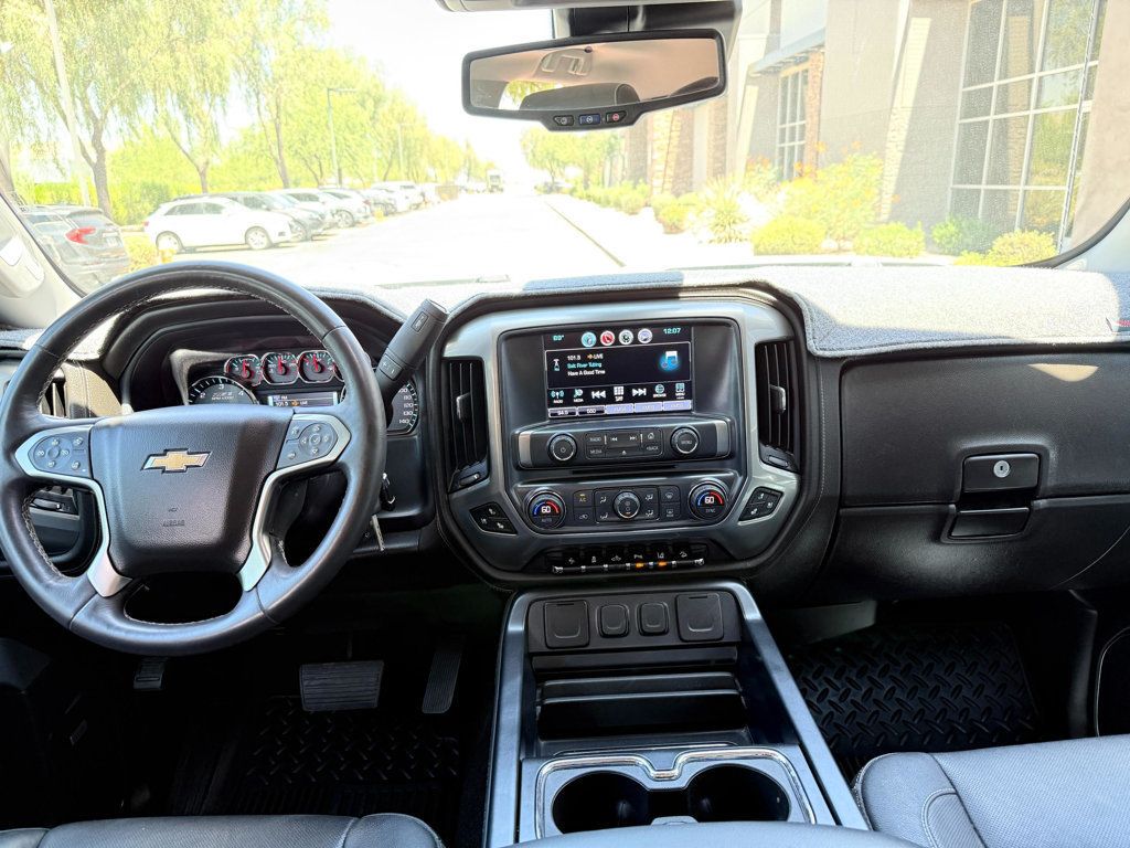 2018 Chevrolet Silverado 2500HD 4WD Double Cab 144.2" LTZ - 22896122 - 15