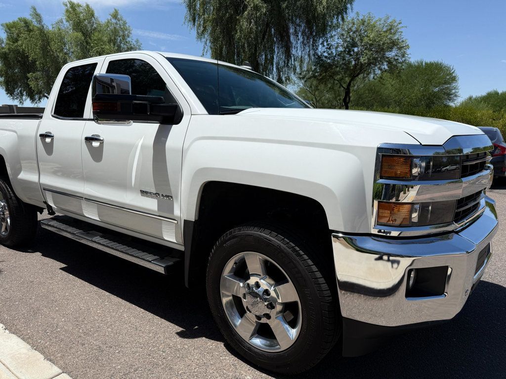 2018 Chevrolet Silverado 2500HD 4WD Double Cab 144.2" LTZ - 22896122 - 3
