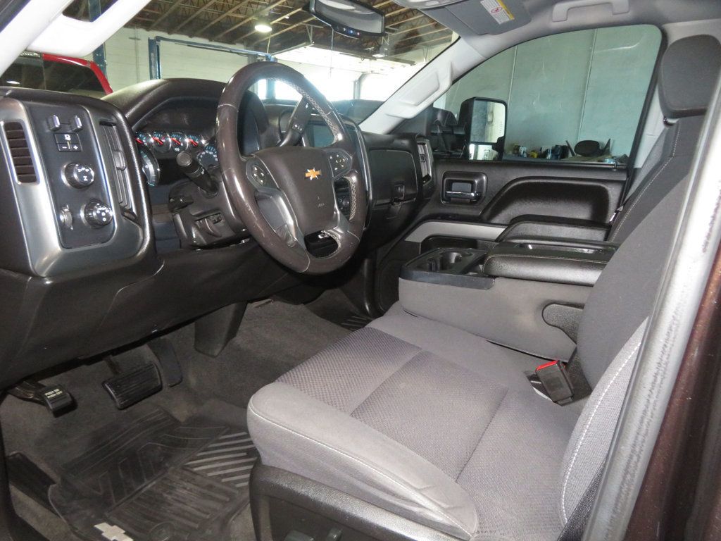 2018 Chevrolet Silverado 2500HD photo 17