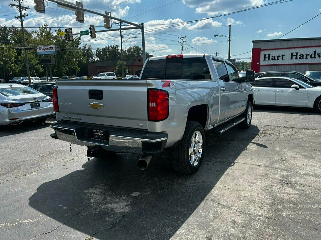 2018 Chevrolet Silverado 2500HD photo 4
