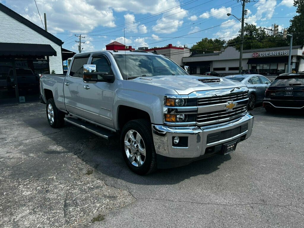 2018 Chevrolet Silverado 2500HD photo 6