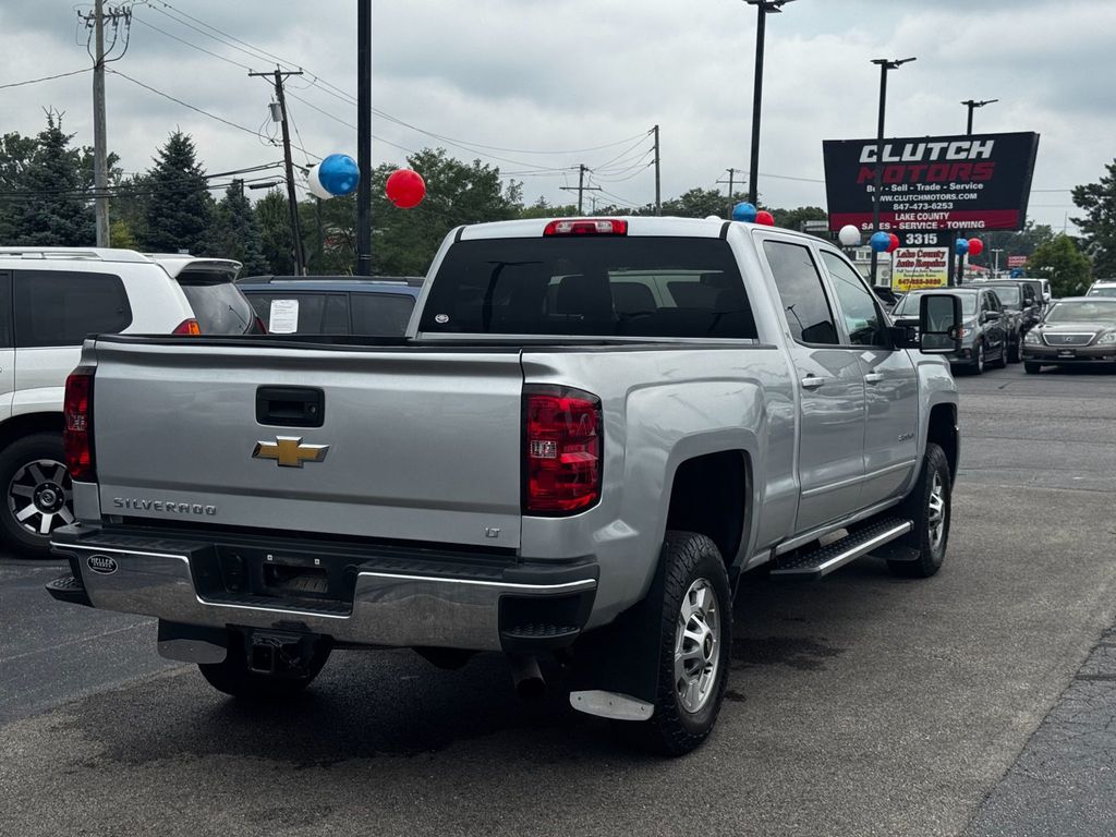 2018 Chevrolet Silverado 2500HD LT - 23062520 - 4