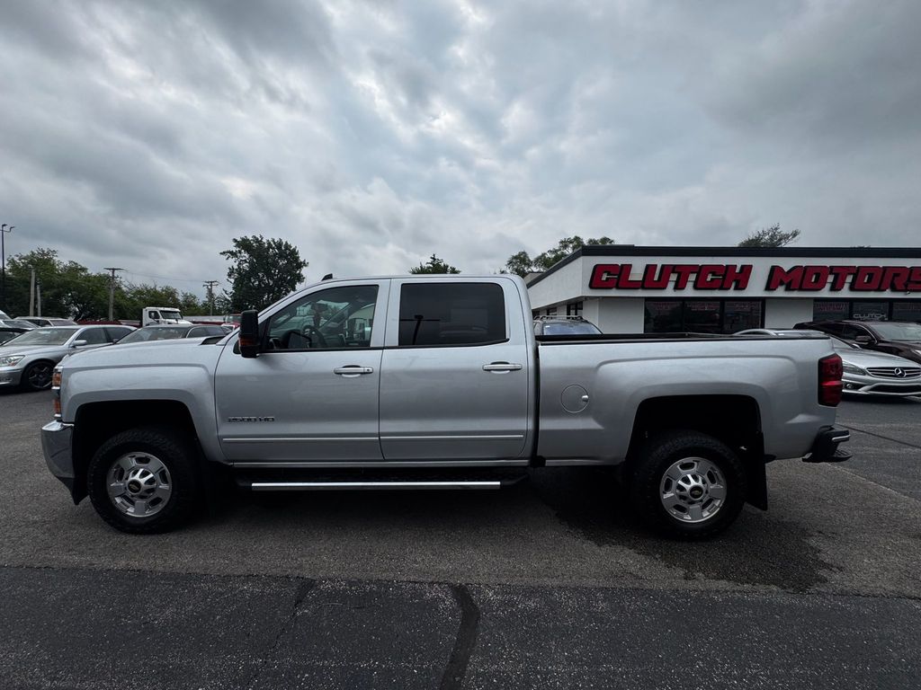 2018 Chevrolet Silverado 2500HD LT - 23062520 - 8