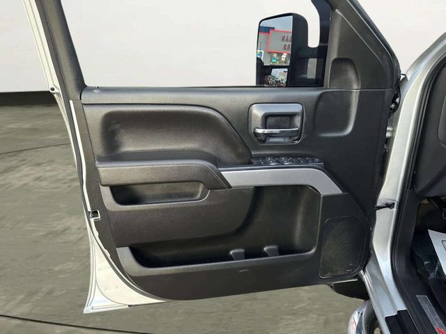 2018 Chevrolet Silverado 2500HD LT 4x4 4dr Crew Cab LB - 22982290 - 10