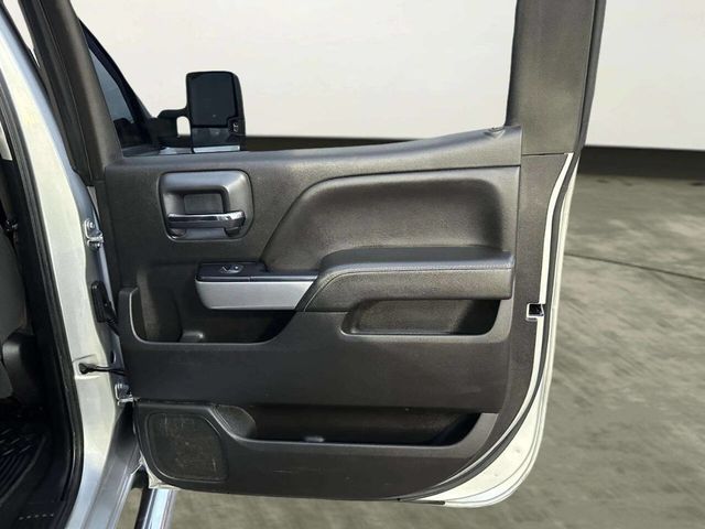 2018 Chevrolet Silverado 2500HD LT 4x4 4dr Crew Cab LB - 22982290 - 19