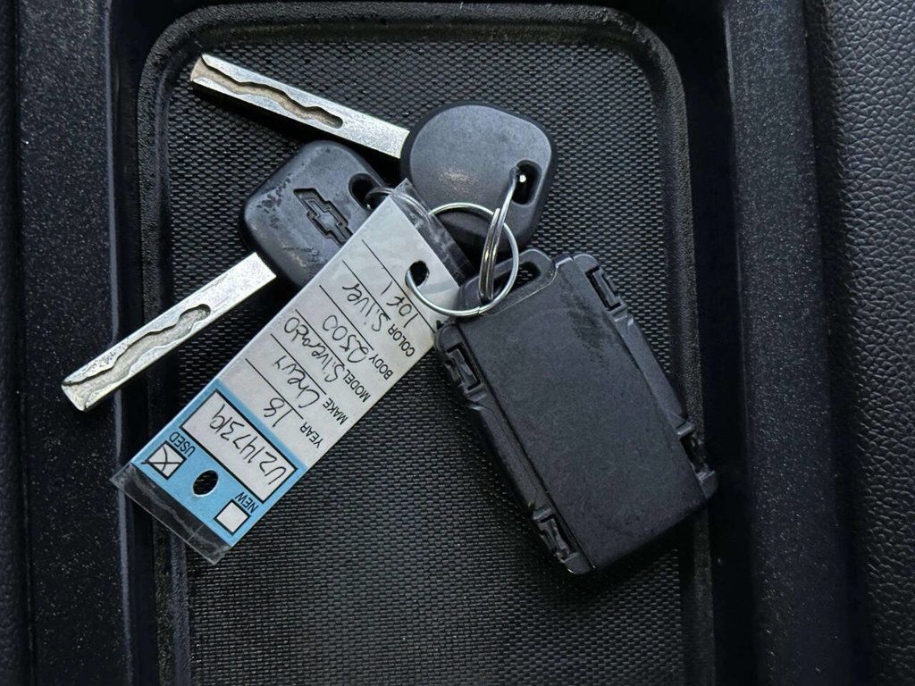 2018 Chevrolet Silverado 2500HD LT 4x4 4dr Crew Cab LB - 22982290 - 37