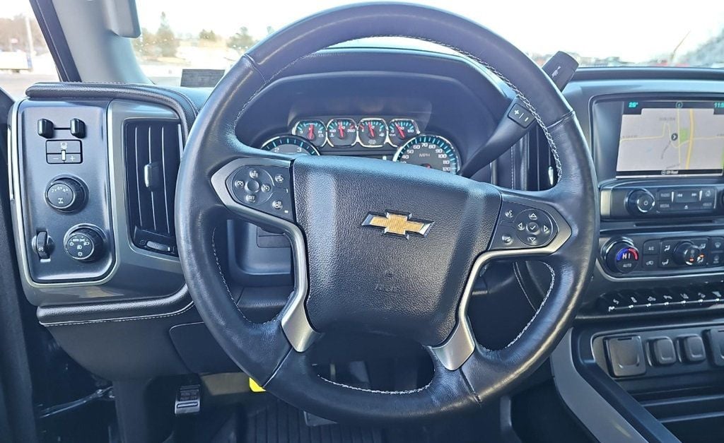 2018 Chevrolet Silverado 2500HD LTZ - 22778855 - 9