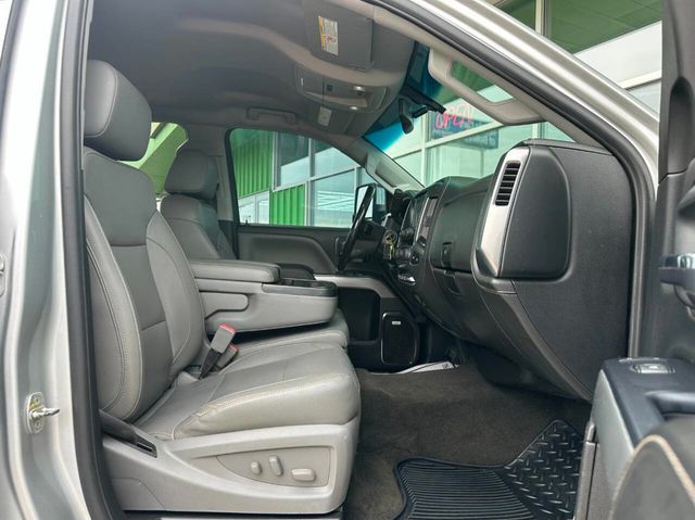 2018 Chevrolet Silverado 2500HD LTZ 4x4 4dr Crew Cab SB - 22958705 - 16