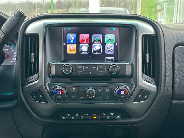 2018 Chevrolet Silverado 2500HD LTZ 4x4 4dr Crew Cab SB - 22958705 - 22