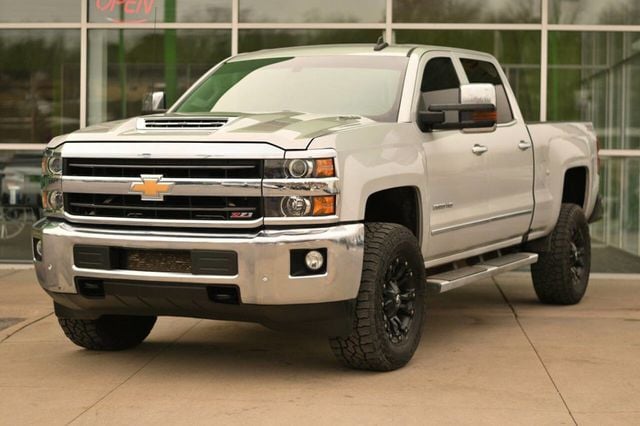 2018 Chevrolet Silverado 2500HD LTZ 4x4 4dr Crew Cab SB - 22958705 - 2