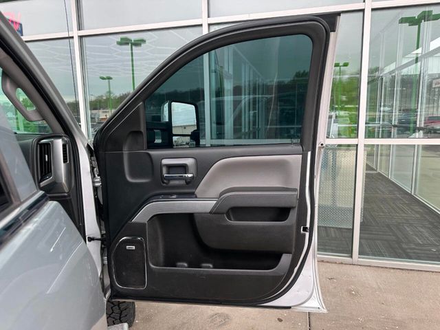 2018 Chevrolet Silverado 2500HD LTZ 4x4 4dr Crew Cab SB - 22958705 - 49