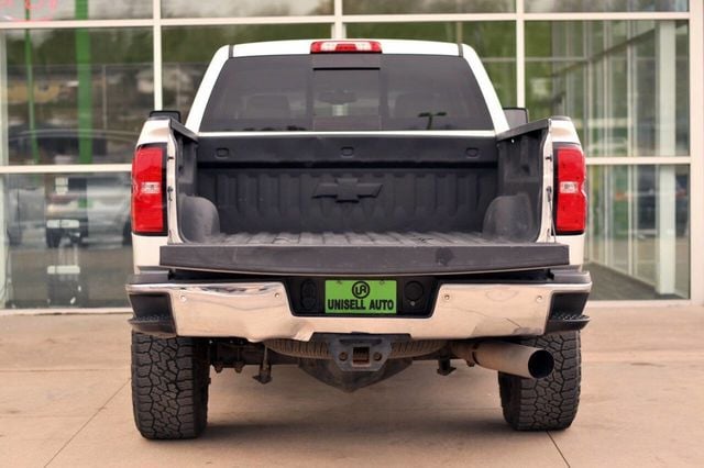 2018 Chevrolet Silverado 2500HD LTZ 4x4 4dr Crew Cab SB - 22958705 - 5