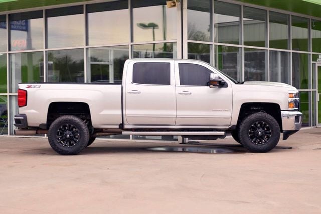 2018 Chevrolet Silverado 2500HD LTZ 4x4 4dr Crew Cab SB - 22958705 - 7