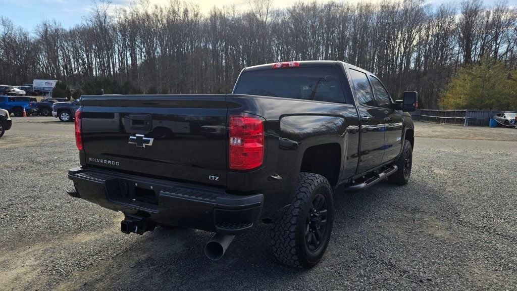 2018 Chevrolet Silverado 2500HD LTZ Z71 Midnight Edition - 22778855 - 6