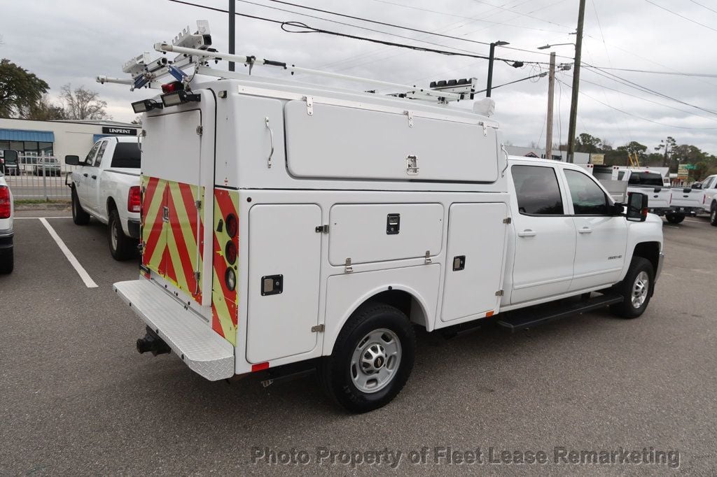 2018 Chevrolet Silverado 2500HD Silverado 2500 4WD Crew Cab Enclosed Utility  - 22768300 - 4