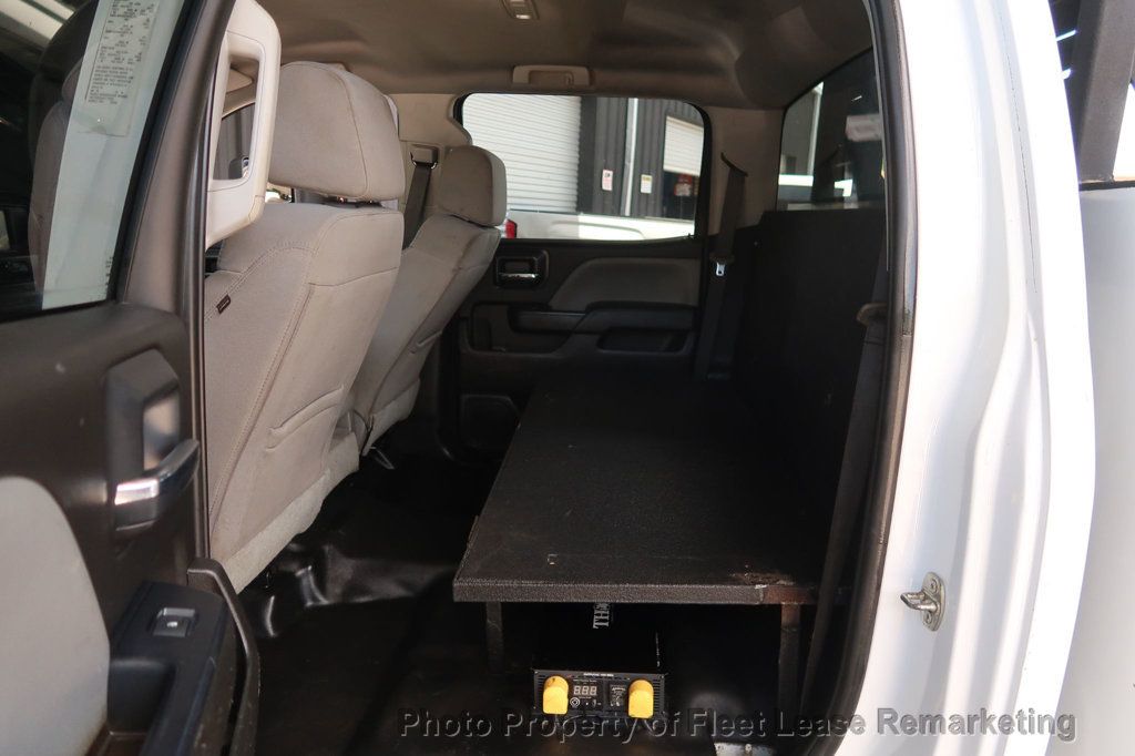 2018 Chevrolet Silverado 2500HD Silverado 2500 4WD Crew Cab Utility - 23028934 - 14