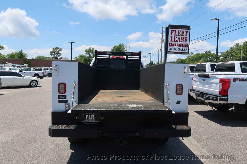 2018 Chevrolet Silverado 2500HD Silverado 2500 4WD Crew Cab Utility - 23028934 - 18