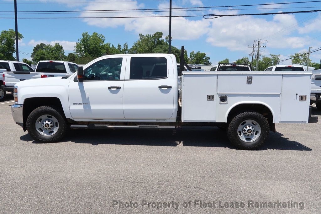 2018 Chevrolet Silverado 2500HD Silverado 2500 4WD Crew Cab Utility - 23028934 - 1