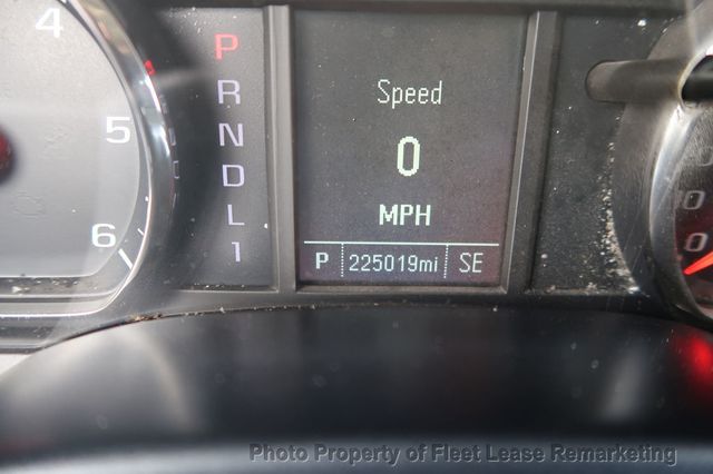 2018 Chevrolet Silverado 2500HD Silverado 2500 4WD Crew Cab Utility - 23028934 - 28