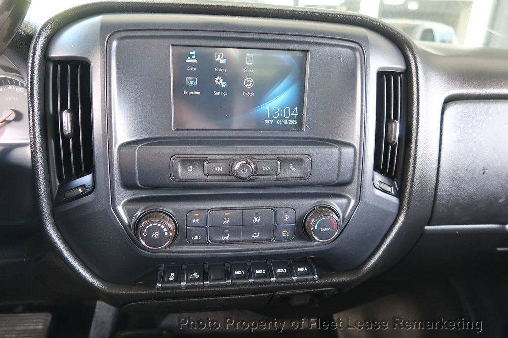 2018 Chevrolet Silverado 2500HD Silverado 2500 4WD Crew Cab Utility - 23028934 - 29