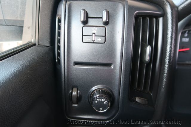 2018 Chevrolet Silverado 2500HD Silverado 2500 4WD Crew Cab Utility - 23028934 - 35