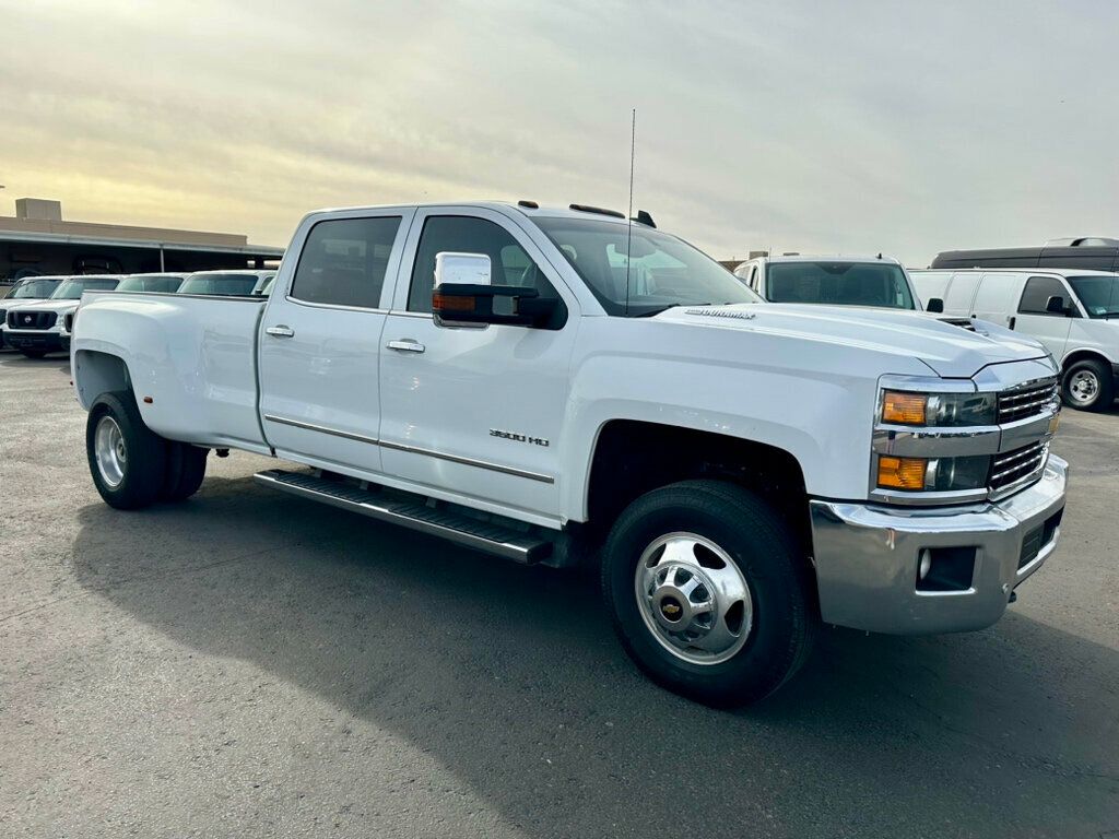 2018 Chevrolet Silverado 3500HD 4WD Crew Cab 167.7" LTZ - 22706093 - 5