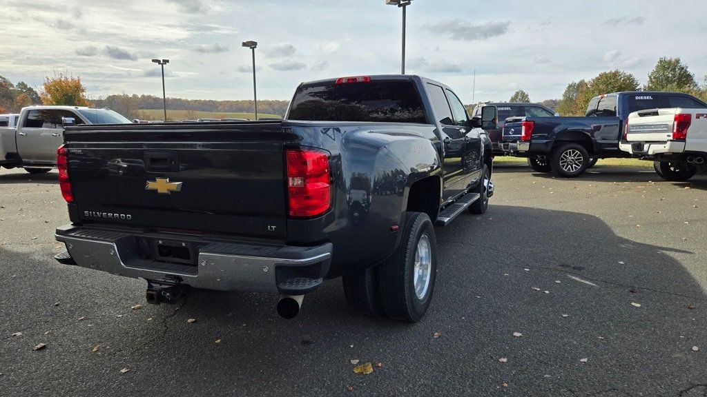 2018 Chevrolet Silverado 3500HD LT DRW - 22657242 - 25