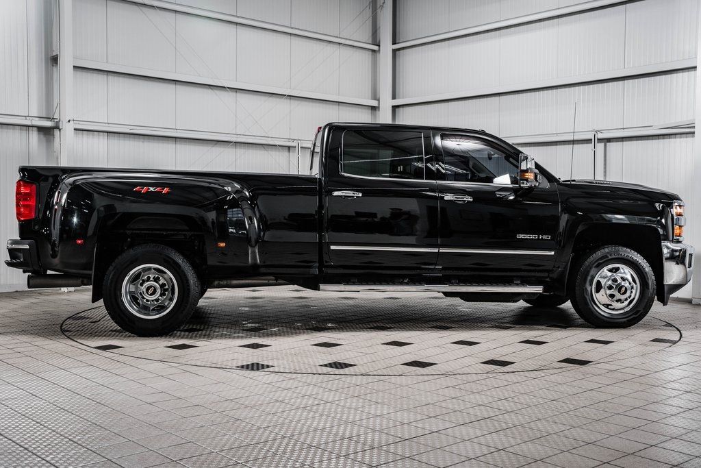 2018 Chevrolet Silverado 3500HD LTZ DRW - 22444141 - 8