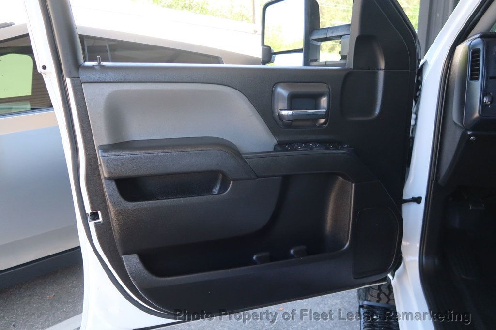 2018 Chevrolet Silverado 3500HD Silverado 3500HD 4WD Dbl Cab Utility DIESEL SRW - 23016520 - 12