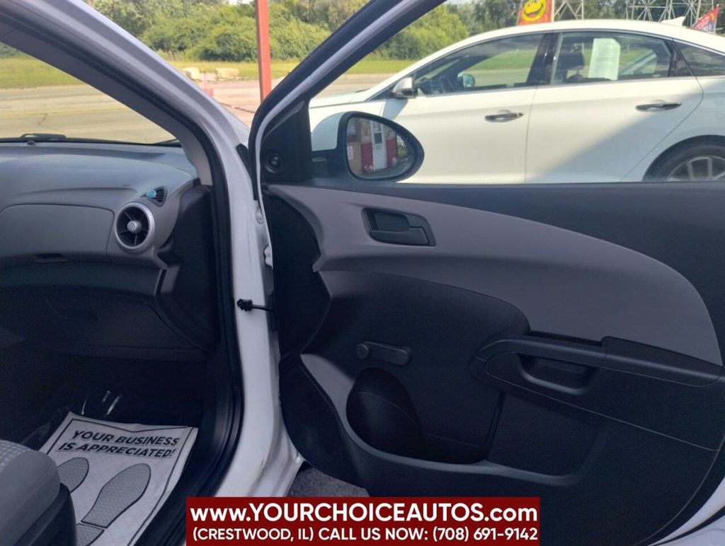 2018 Chevrolet Sonic 4dr Sedan Automatic LS - 22876998 - 15