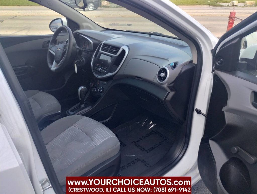 2018 Chevrolet Sonic 4dr Sedan Automatic LS - 22876998 - 16