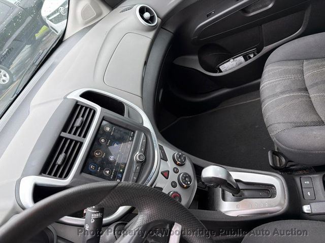 2018 Chevrolet Sonic 4dr Sedan Automatic LT - 23028475 - 9